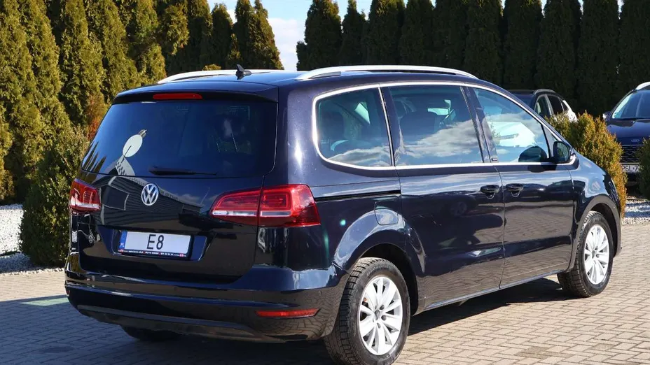 VOLKSWAGEN Sharan -