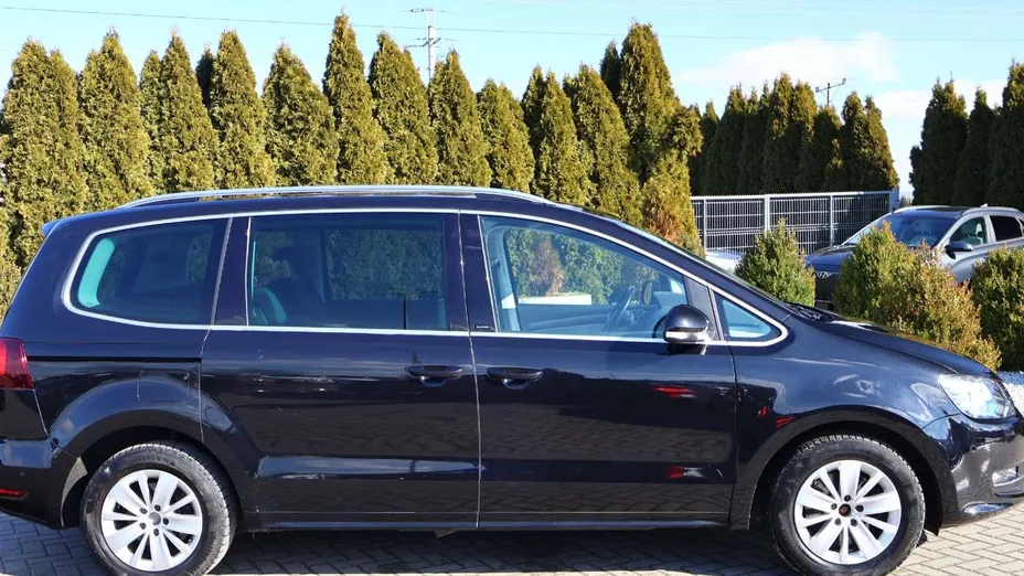 VOLKSWAGEN Sharan -