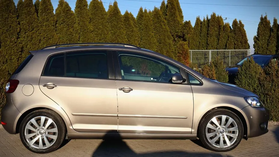 VOLKSWAGEN Golf Plus -