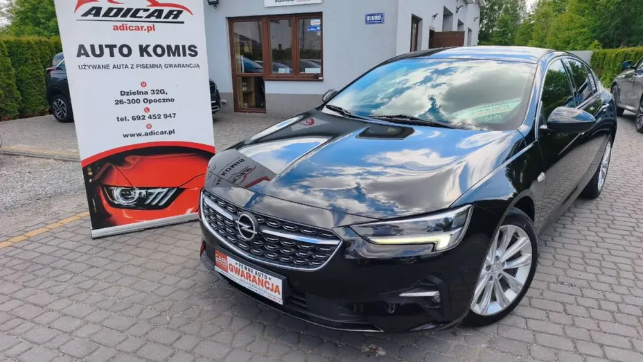 OPEL Insignia -