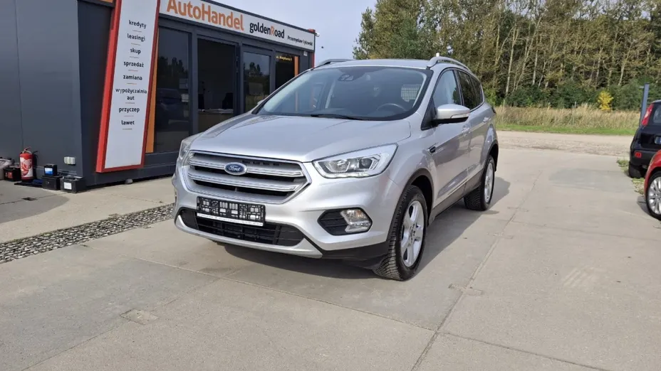 FORD Kuga -