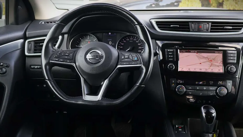 NISSAN Qashqai -