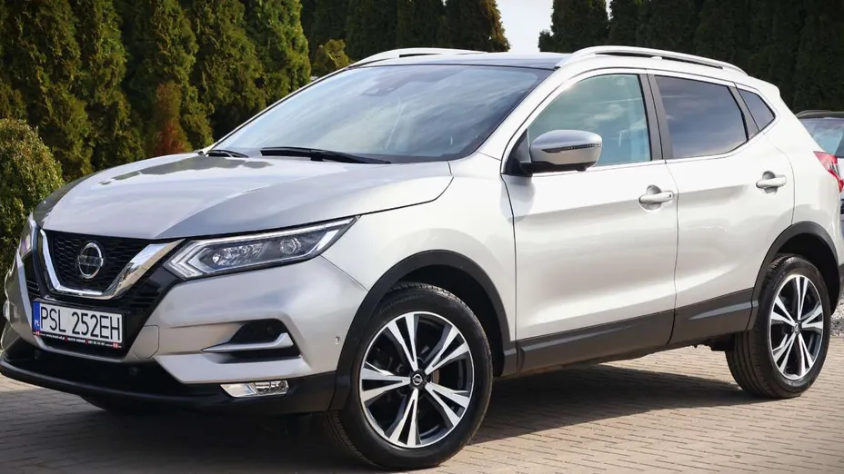 NISSAN Qashqai -