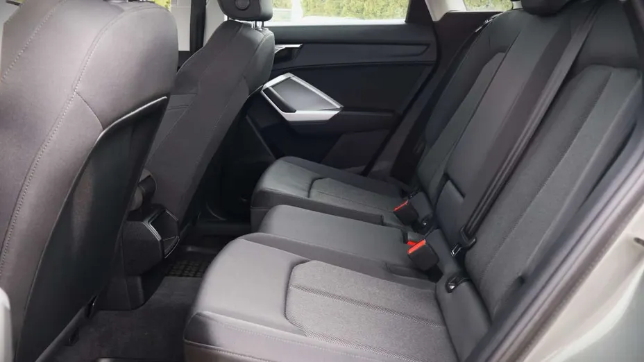 AUDI Q3 -