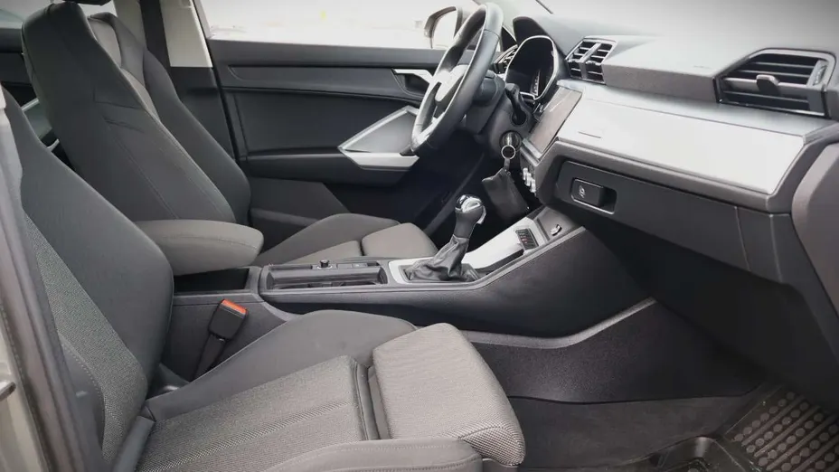 AUDI Q3 -