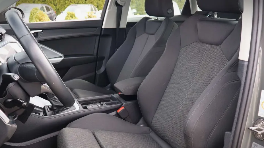AUDI Q3 -