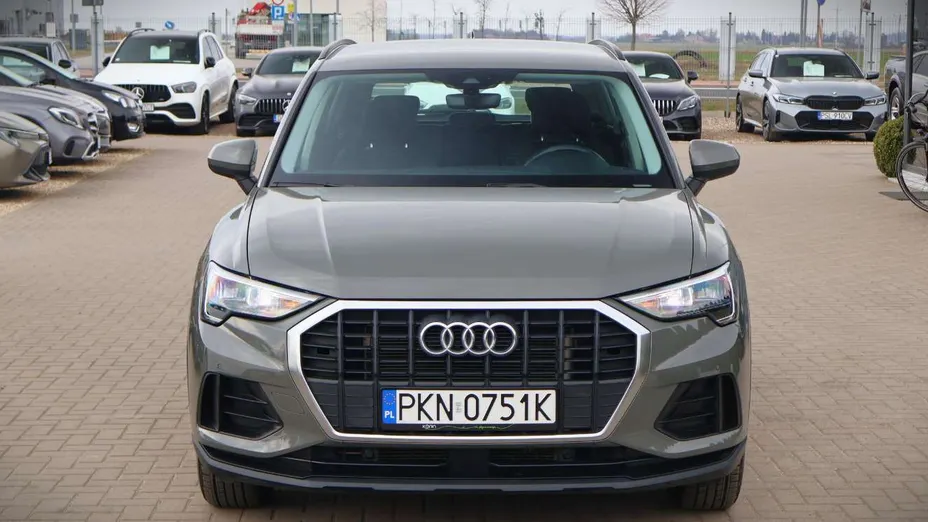 AUDI Q3 -