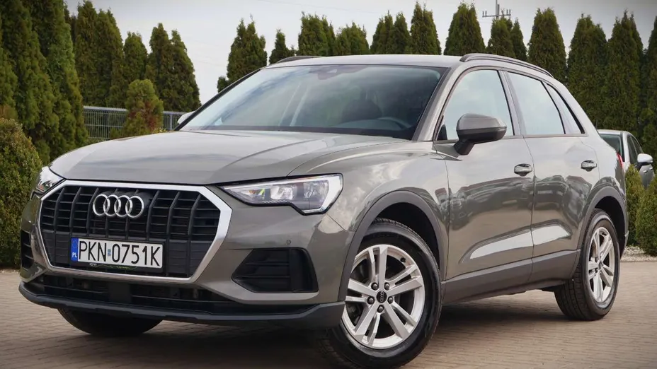 AUDI Q3 -