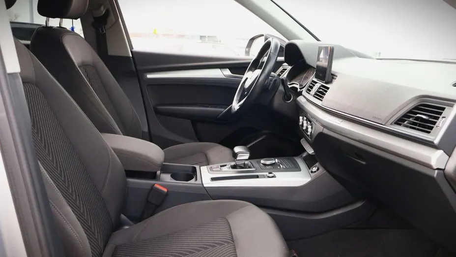AUDI Q5 -