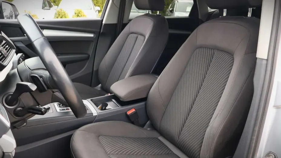 AUDI Q5 -