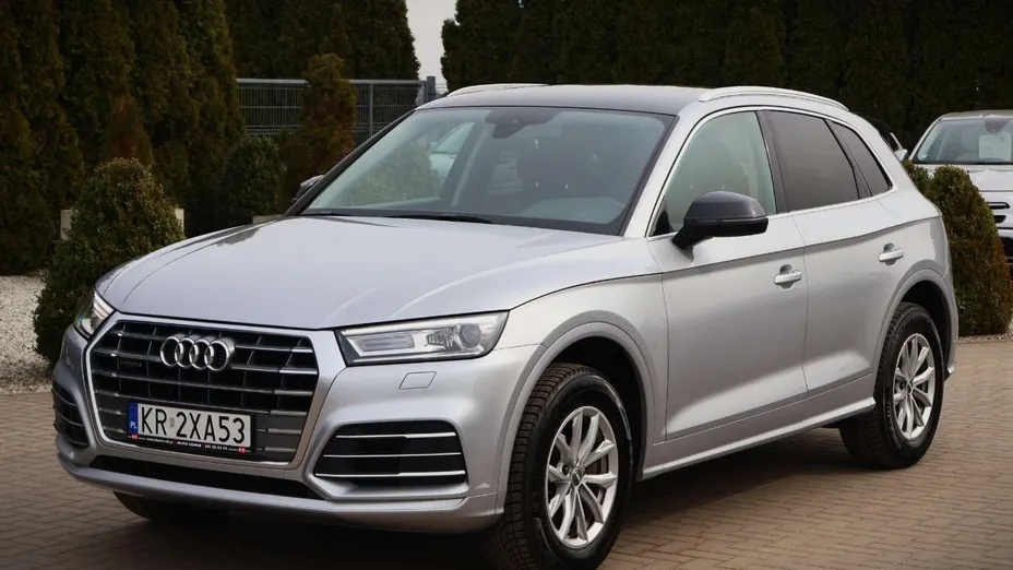 AUDI Q5 -