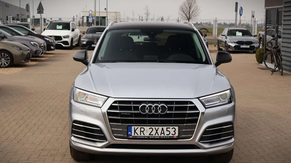 AUDI Q5 -