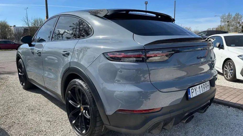 PORSCHE Cayenne -