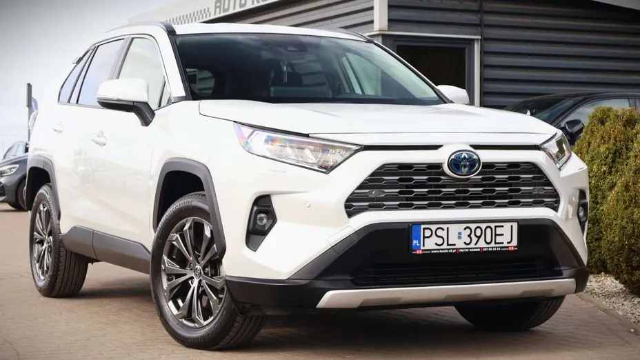 TOYOTA RAV4 -