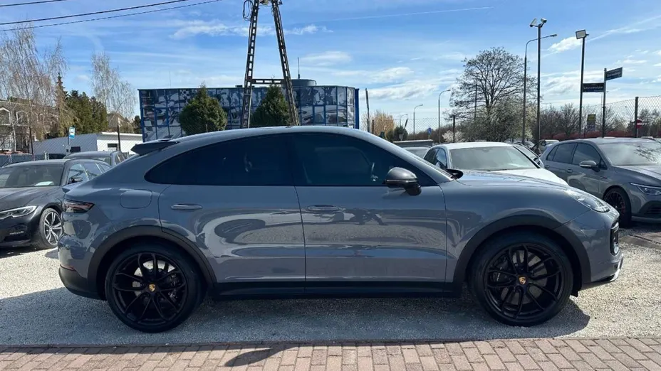 PORSCHE Cayenne -