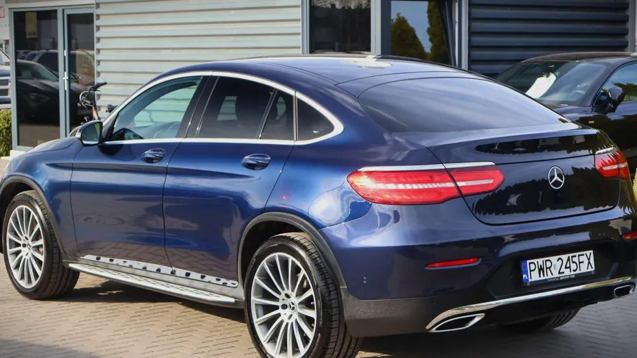 MERCEDES-BENZ GLC -