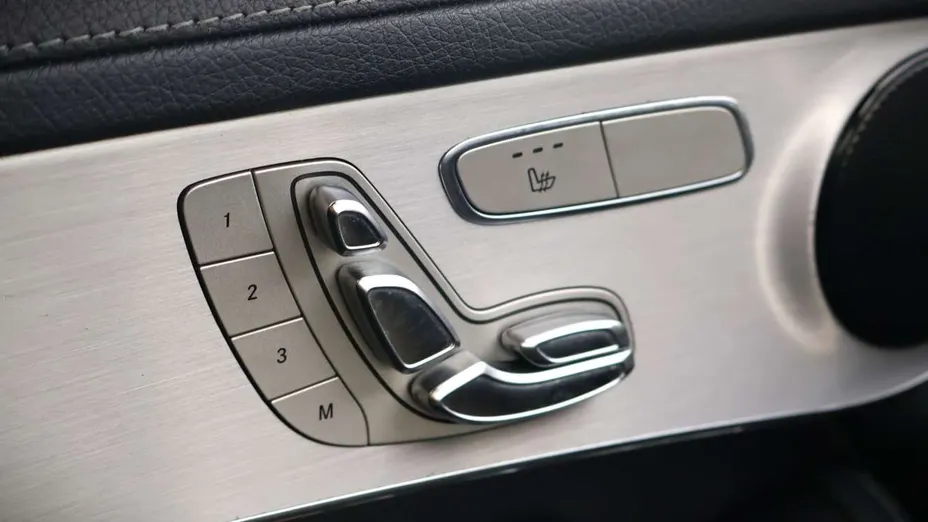 MERCEDES-BENZ GLC -