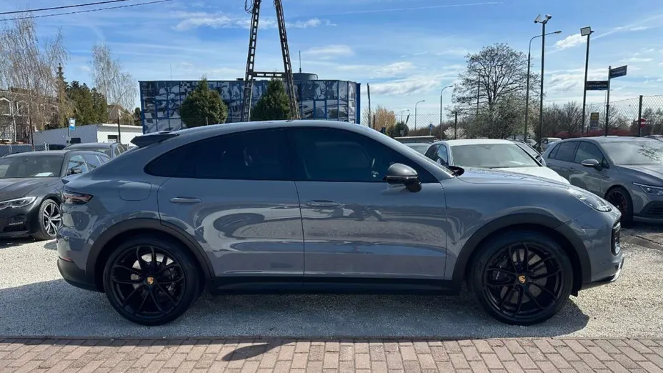 PORSCHE Cayenne -