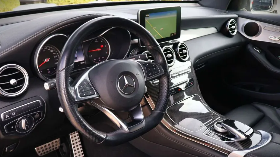MERCEDES-BENZ GLC -