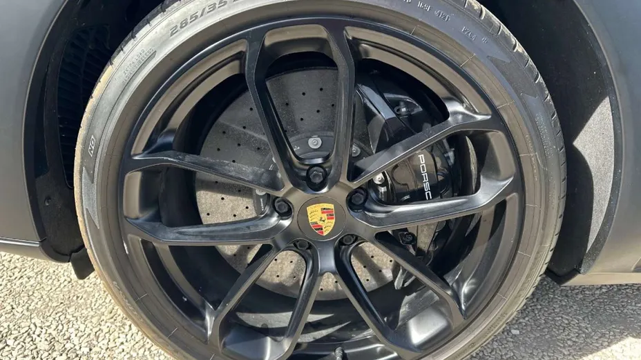 PORSCHE Cayenne -