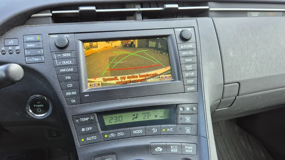 TOYOTA Prius -