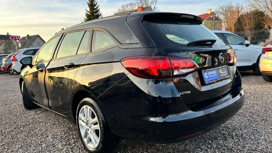 OPEL Astra -