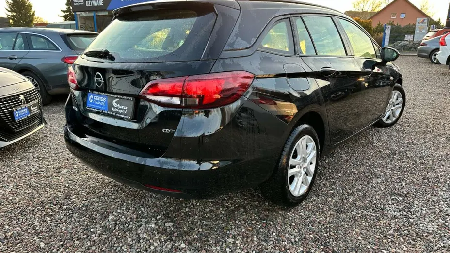 OPEL Astra -
