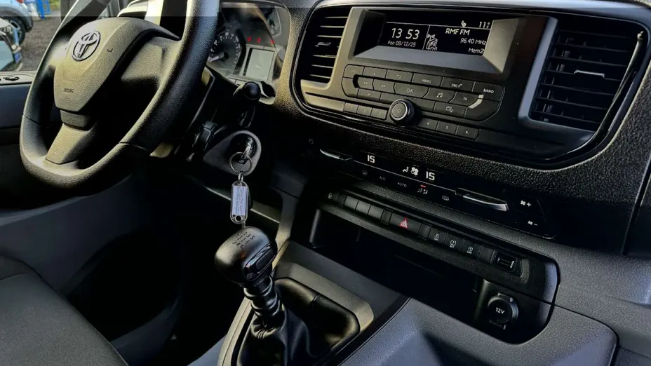TOYOTA Proace -