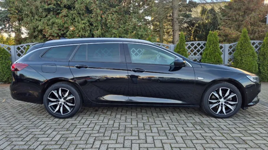 OPEL Insignia -