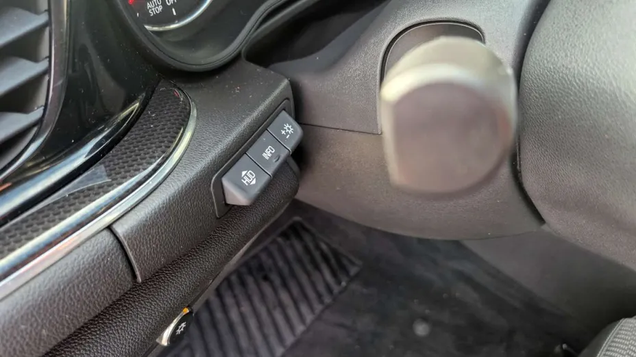OPEL Insignia -