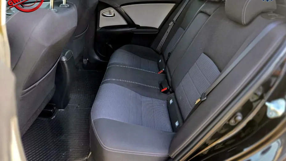 TOYOTA Avensis -