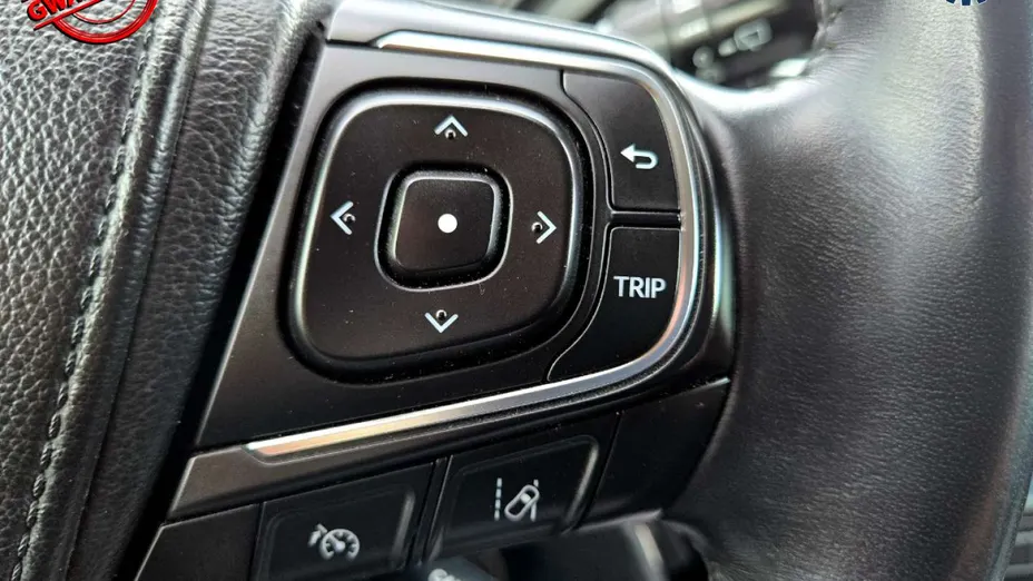 TOYOTA Avensis -