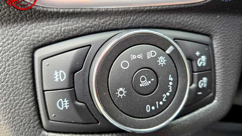 FORD B-MAX -