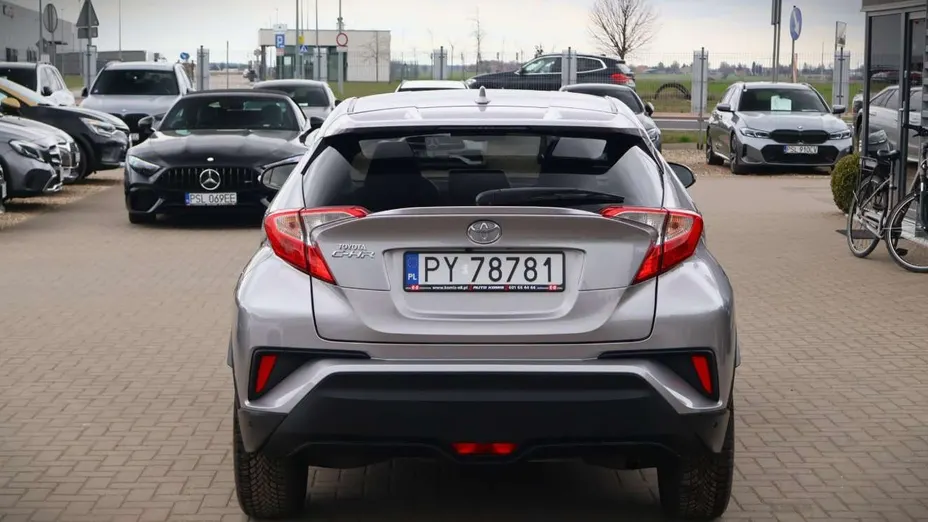 TOYOTA C-HR -