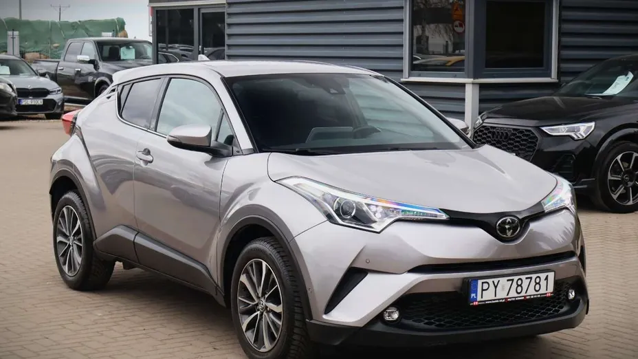 TOYOTA C-HR -