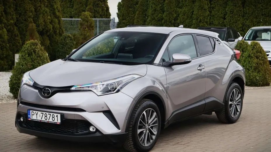 TOYOTA C-HR -
