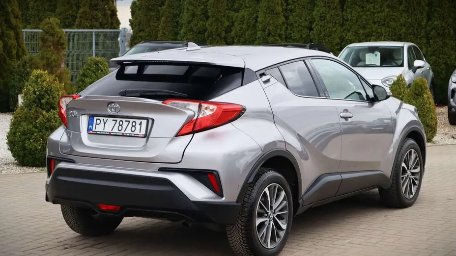 TOYOTA C-HR -