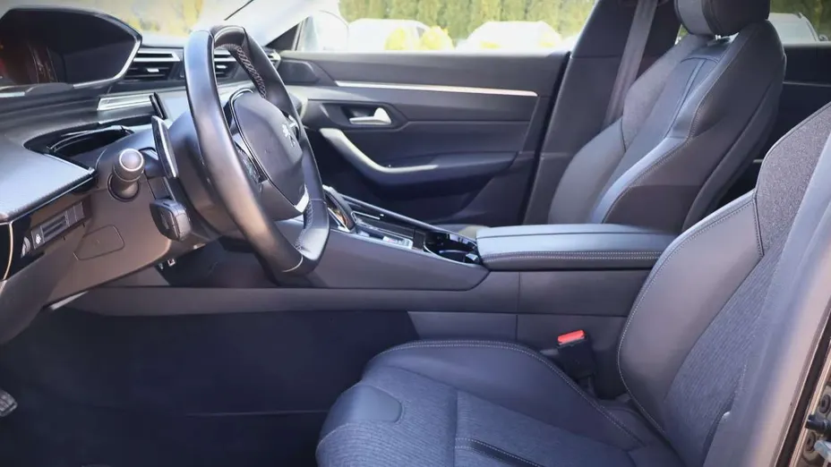 PEUGEOT 508 -