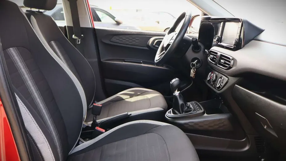 HYUNDAI i10 -