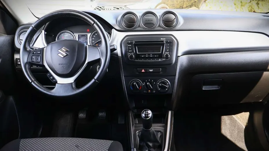 SUZUKI Vitara -