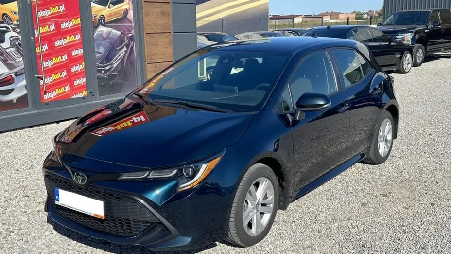 TOYOTA Corolla -