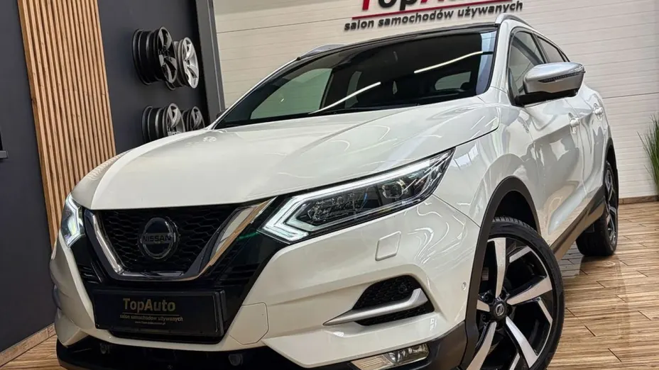 NISSAN Qashqai -