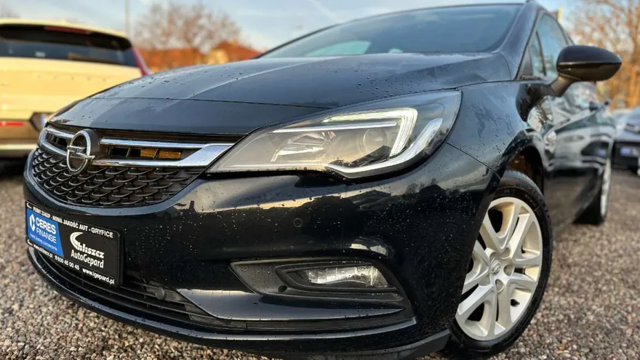 OPEL Astra -