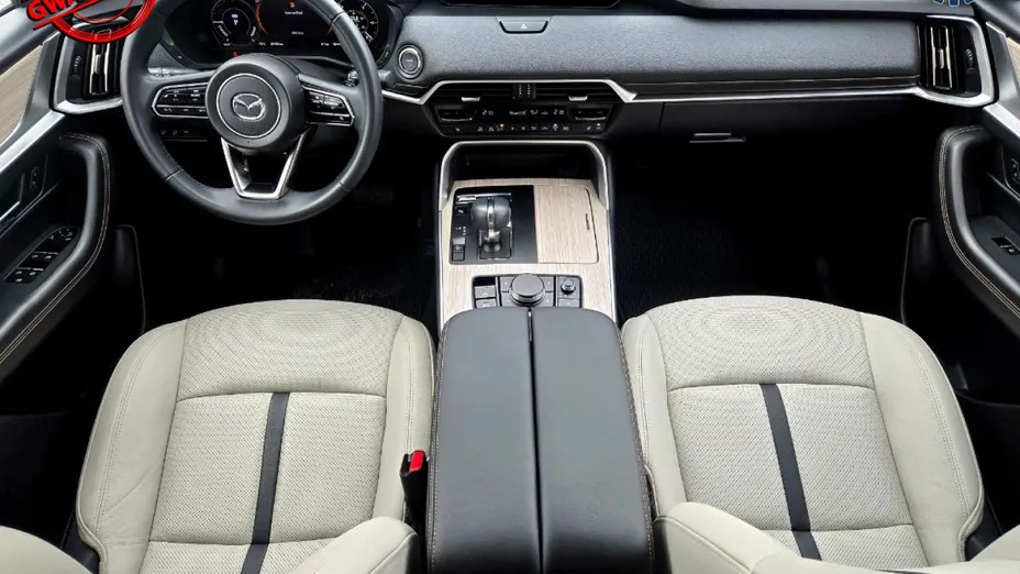 MAZDA CX-90 -