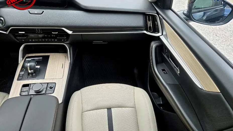 MAZDA CX-90 -