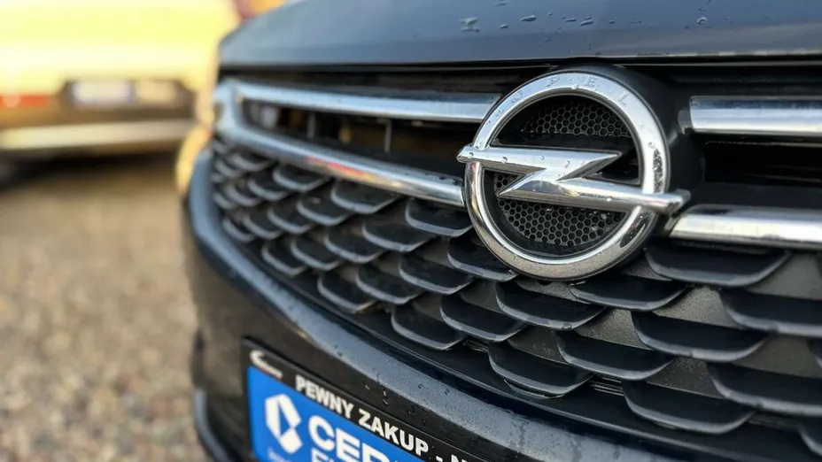OPEL Astra -