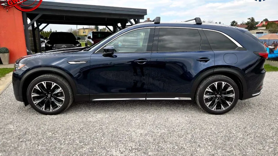 MAZDA CX-90 -