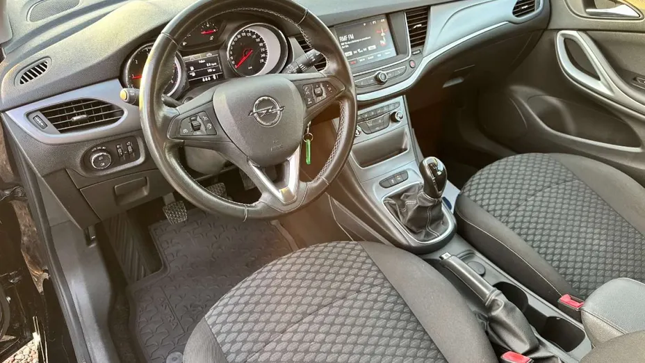 OPEL Astra -