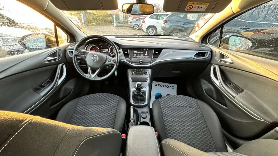 OPEL Astra -
