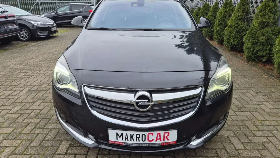 OPEL Insignia -